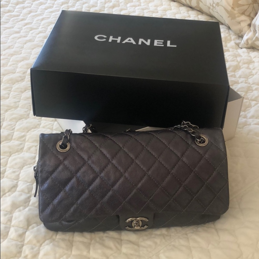 Authentic Chanel Sac Rabat